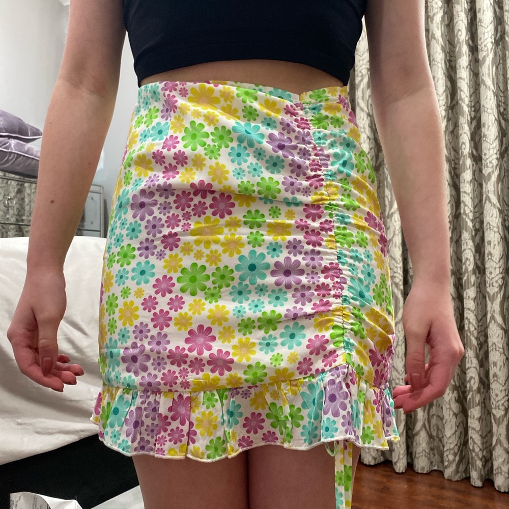 sugar thrilz skirt w flowers